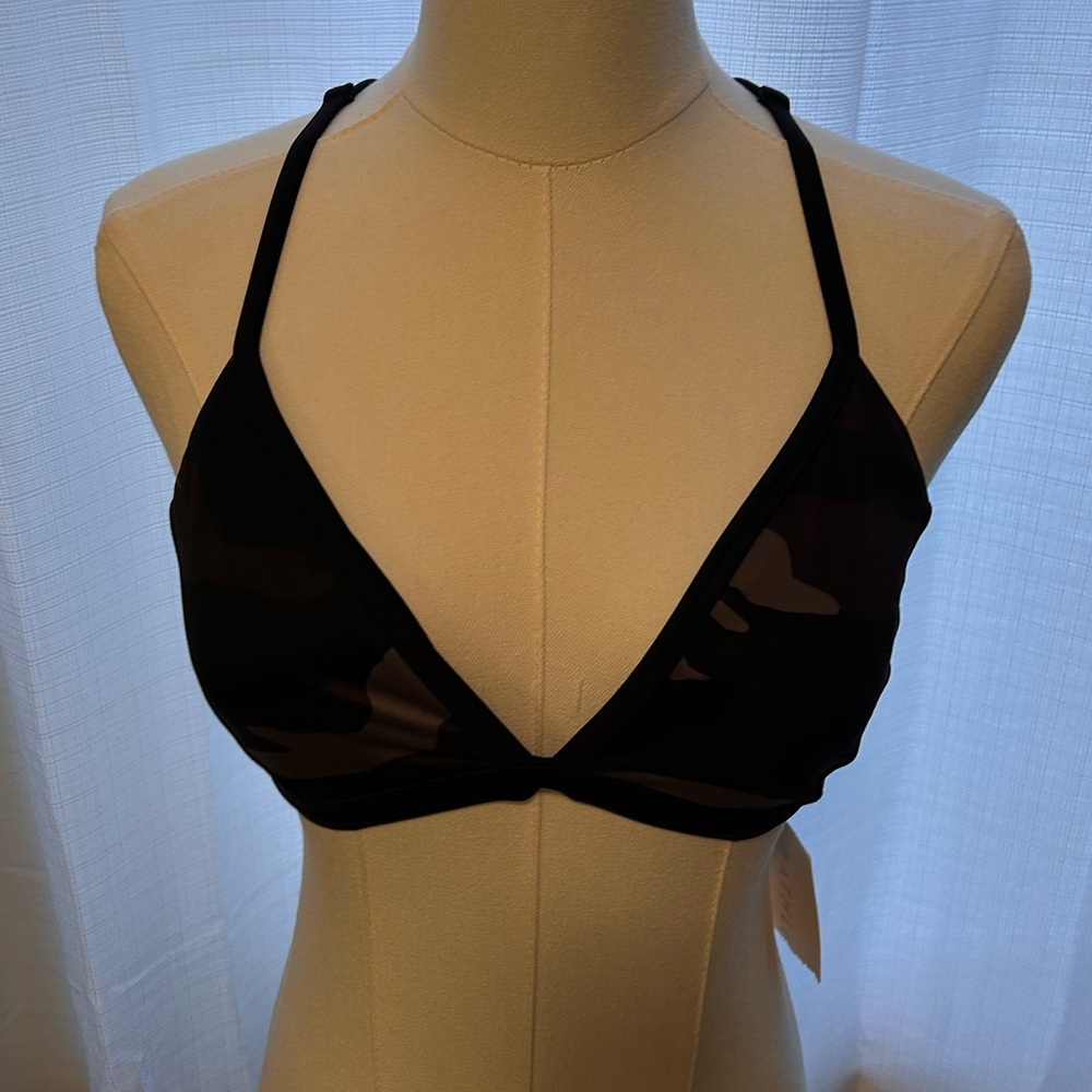 NWT!  Athleta bikini top